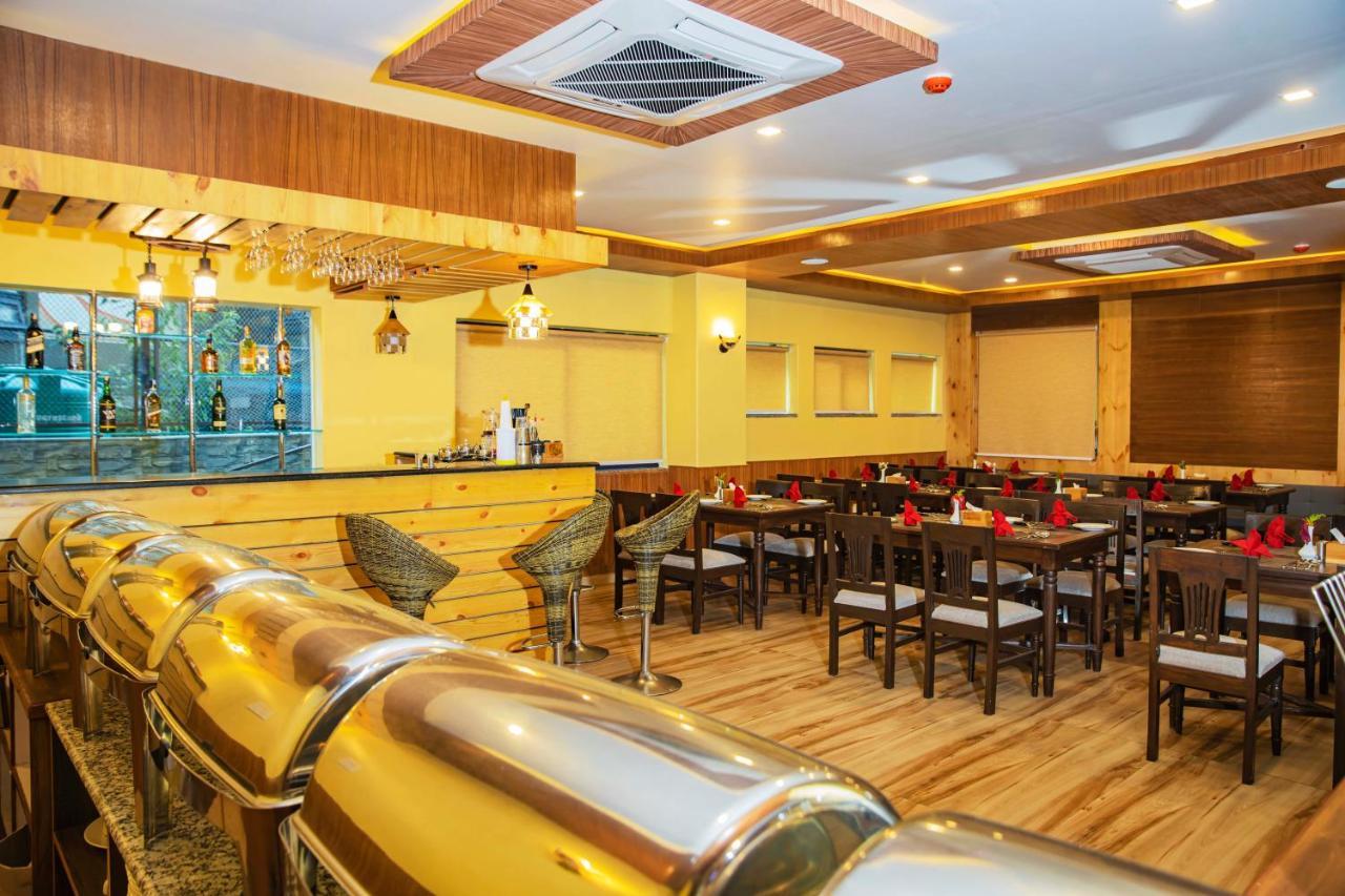 Hotel Shaara Покхара Екстер'єр фото