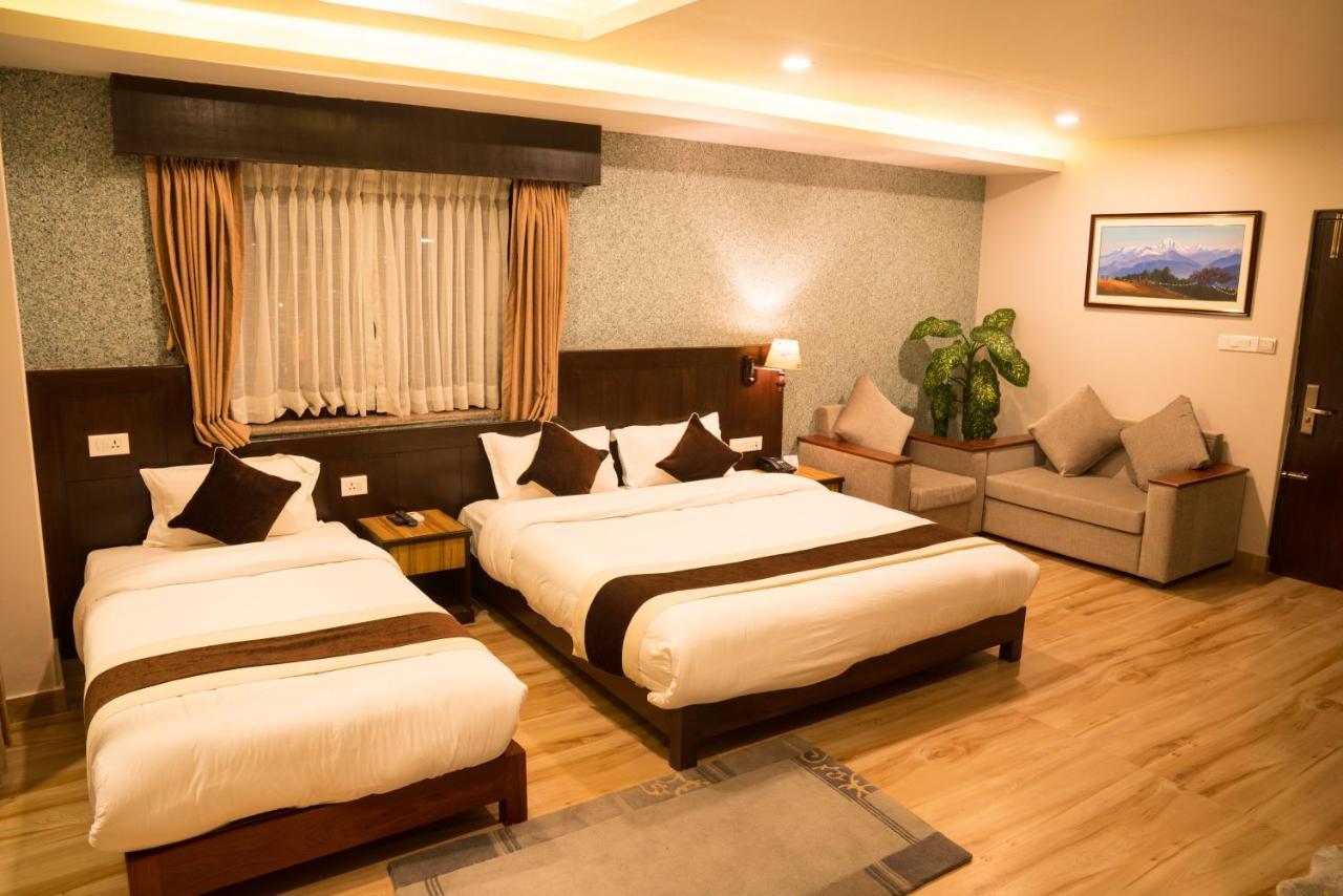 Hotel Shaara Покхара Екстер'єр фото